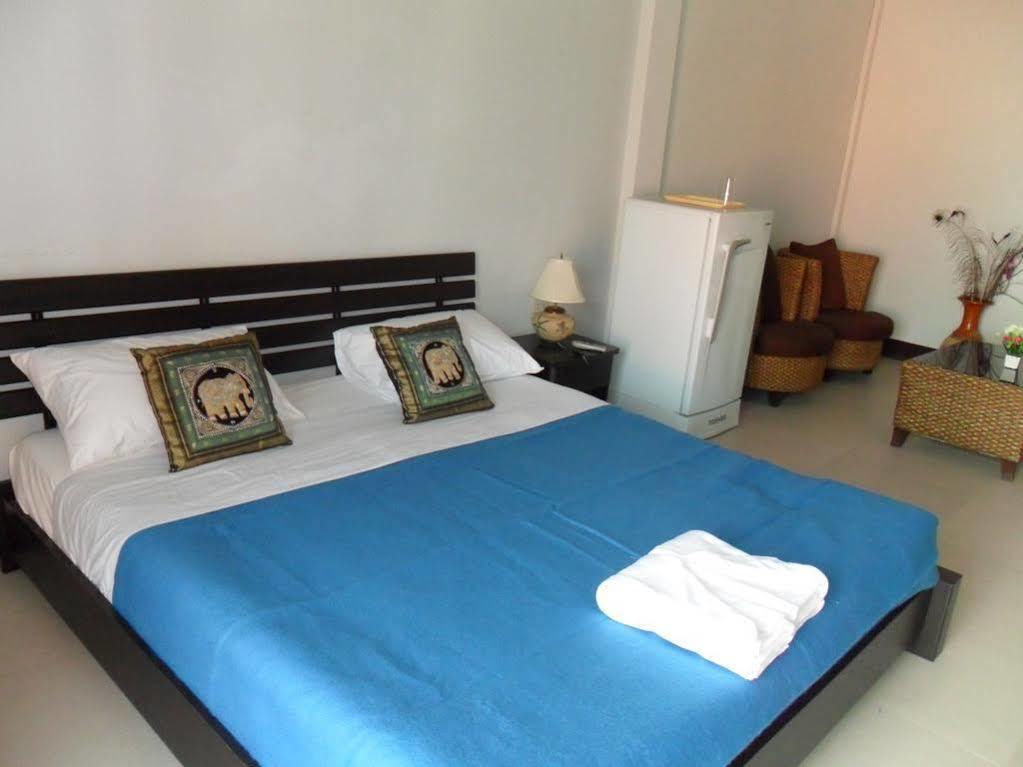 Malee Guesthouse And Restaurant Pattaya Exterior foto